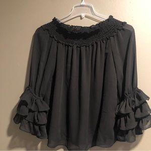 Cece Ruffle Sleeves Top Medium